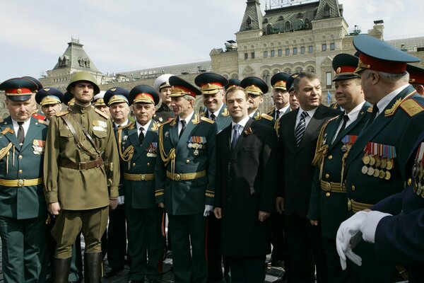 Dmitry Medvedev with soldiers in Moscow