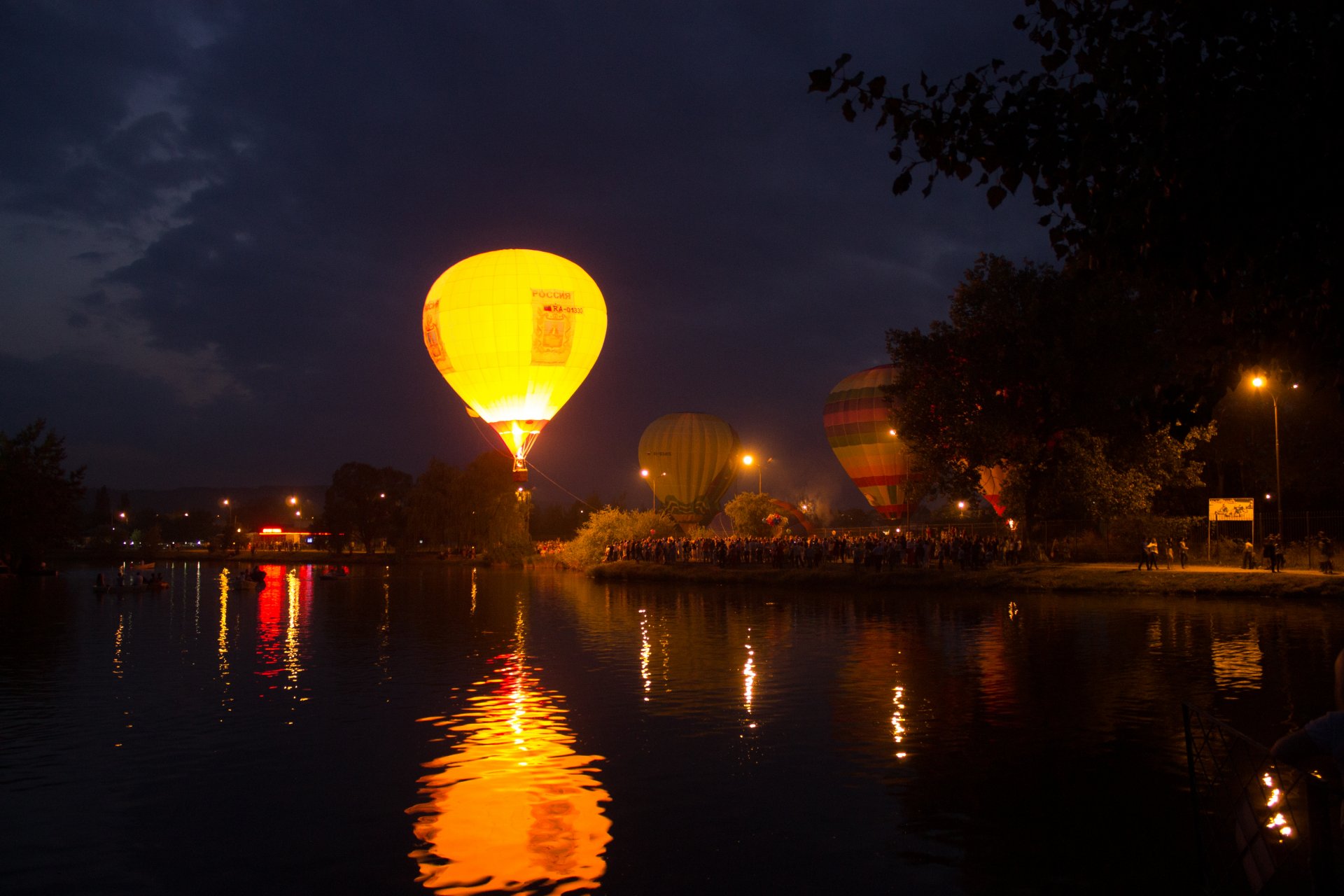 noche globos pyatigorsk lago vacaciones aeronáutica