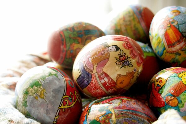 Uova decorate per Pasqua