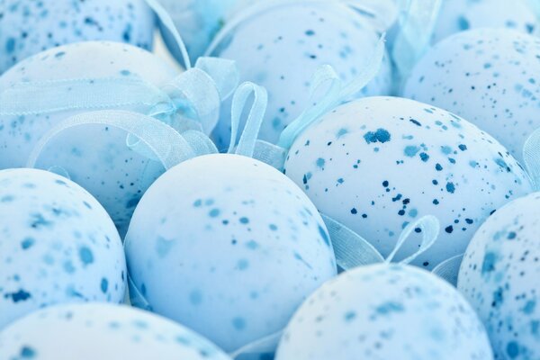 Easter eggs with blue speckles