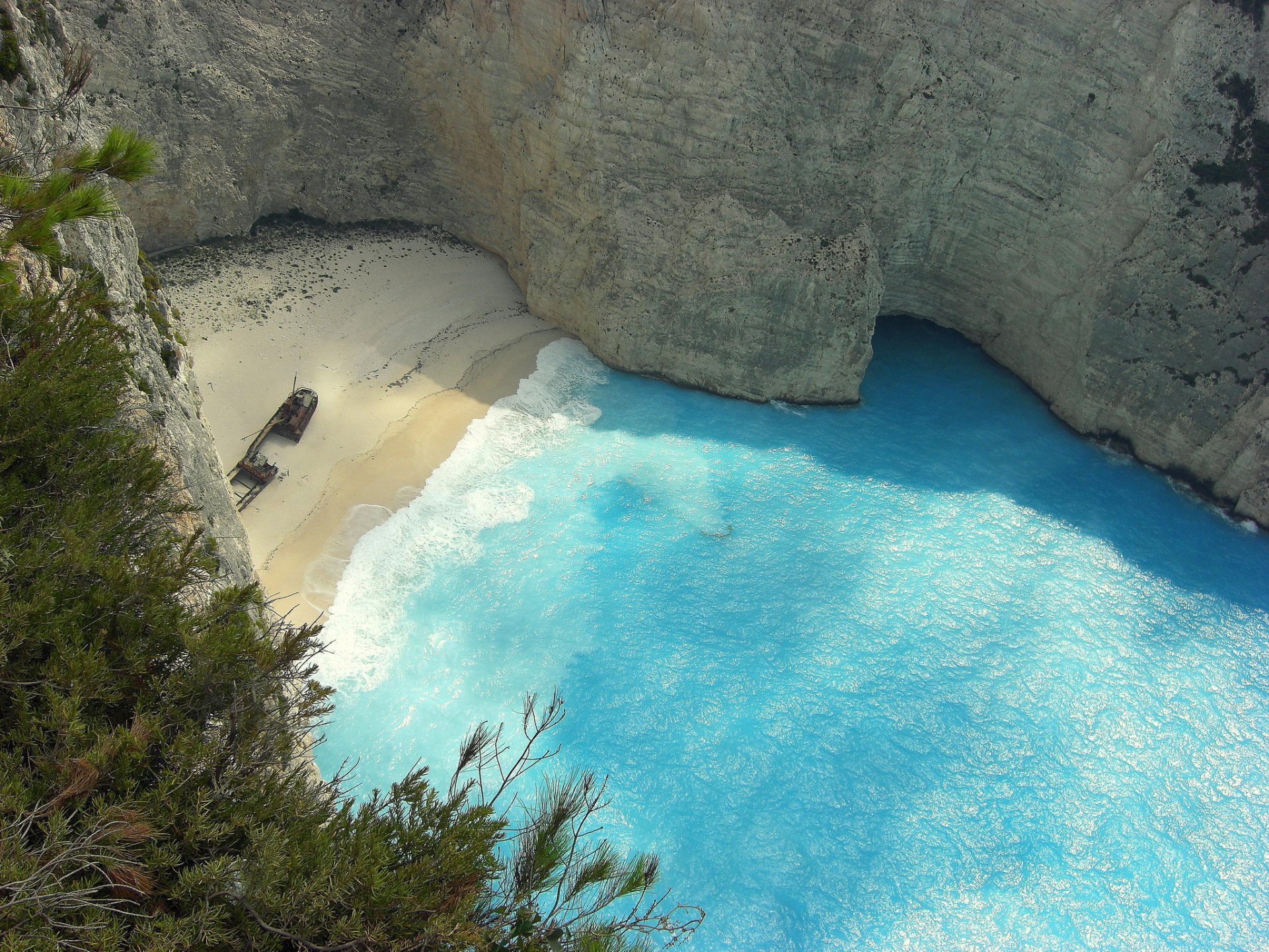 grecia spiaggia mare sabbia scogliera vista altitudine