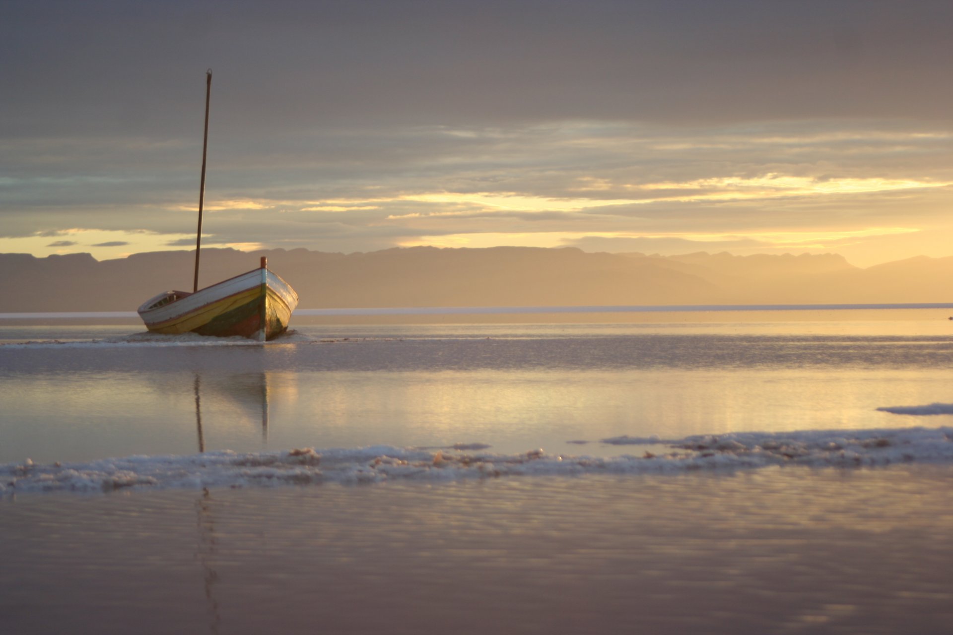 puesta de sol mar barco agua