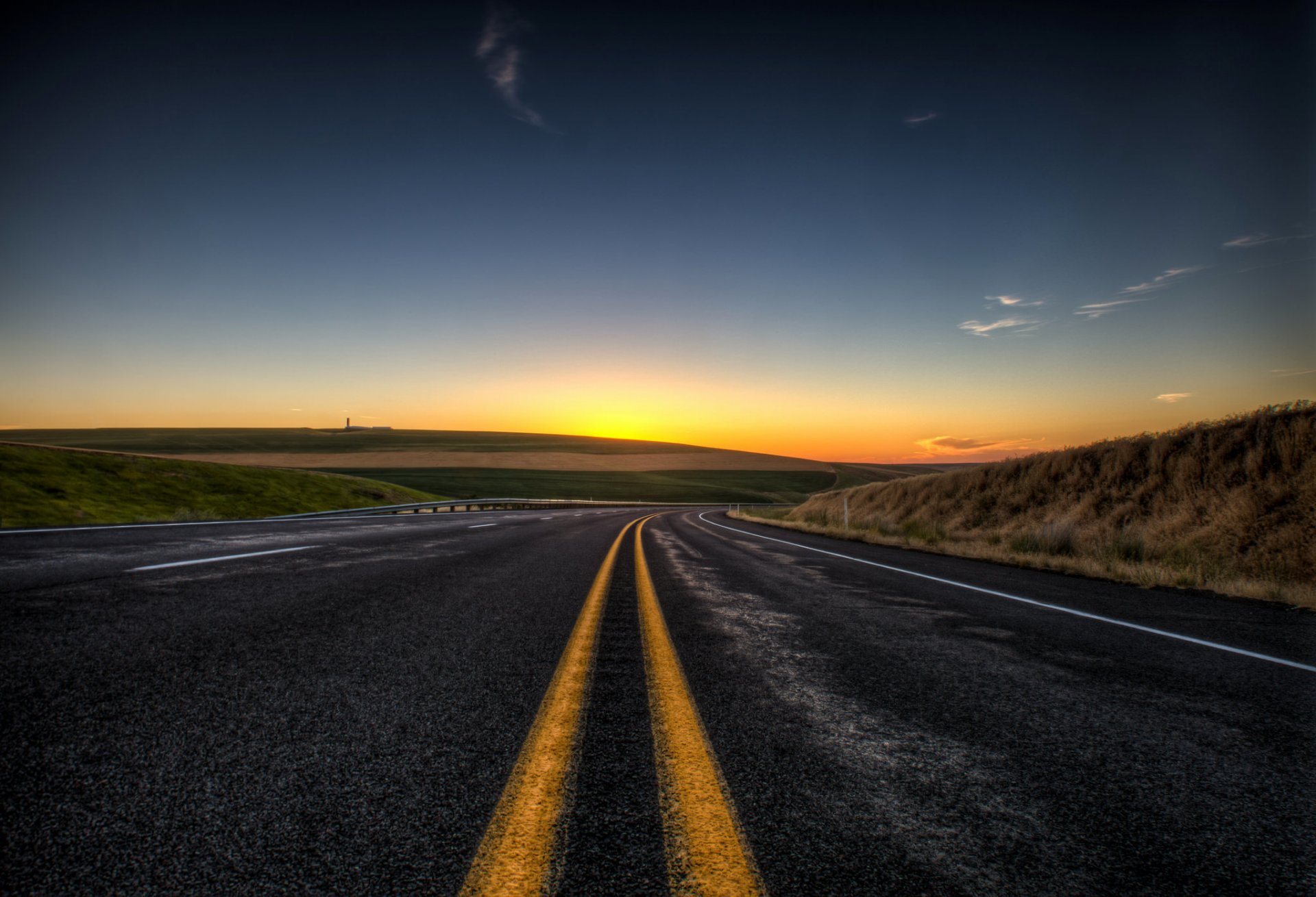 puesta de sol carretera paisaje