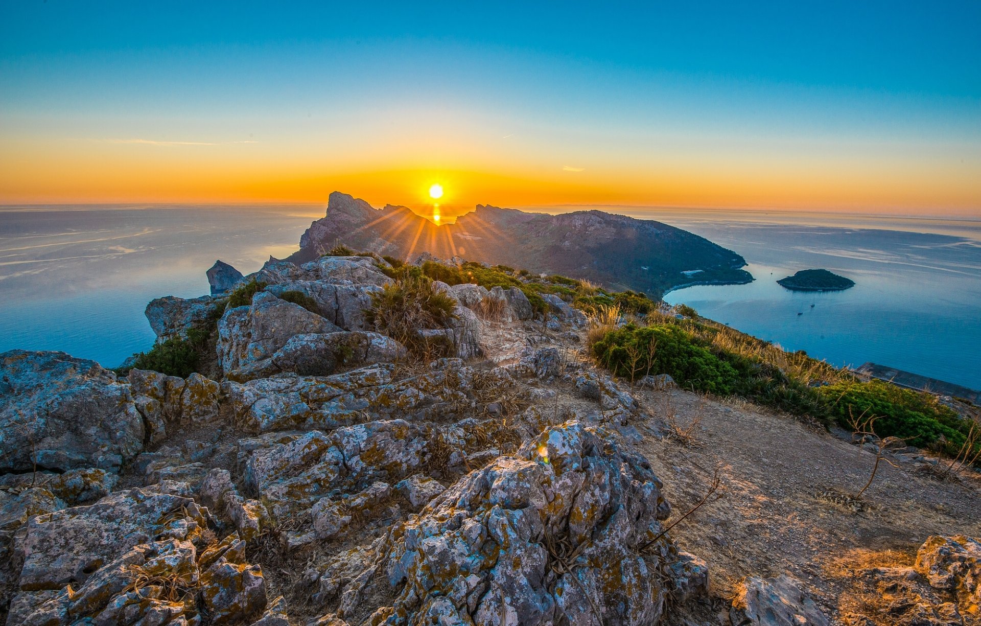 cap de formentor mallorca españa mar mediterráneo cabo de formentor mallorca cabo mar acantilados amanecer amanecer