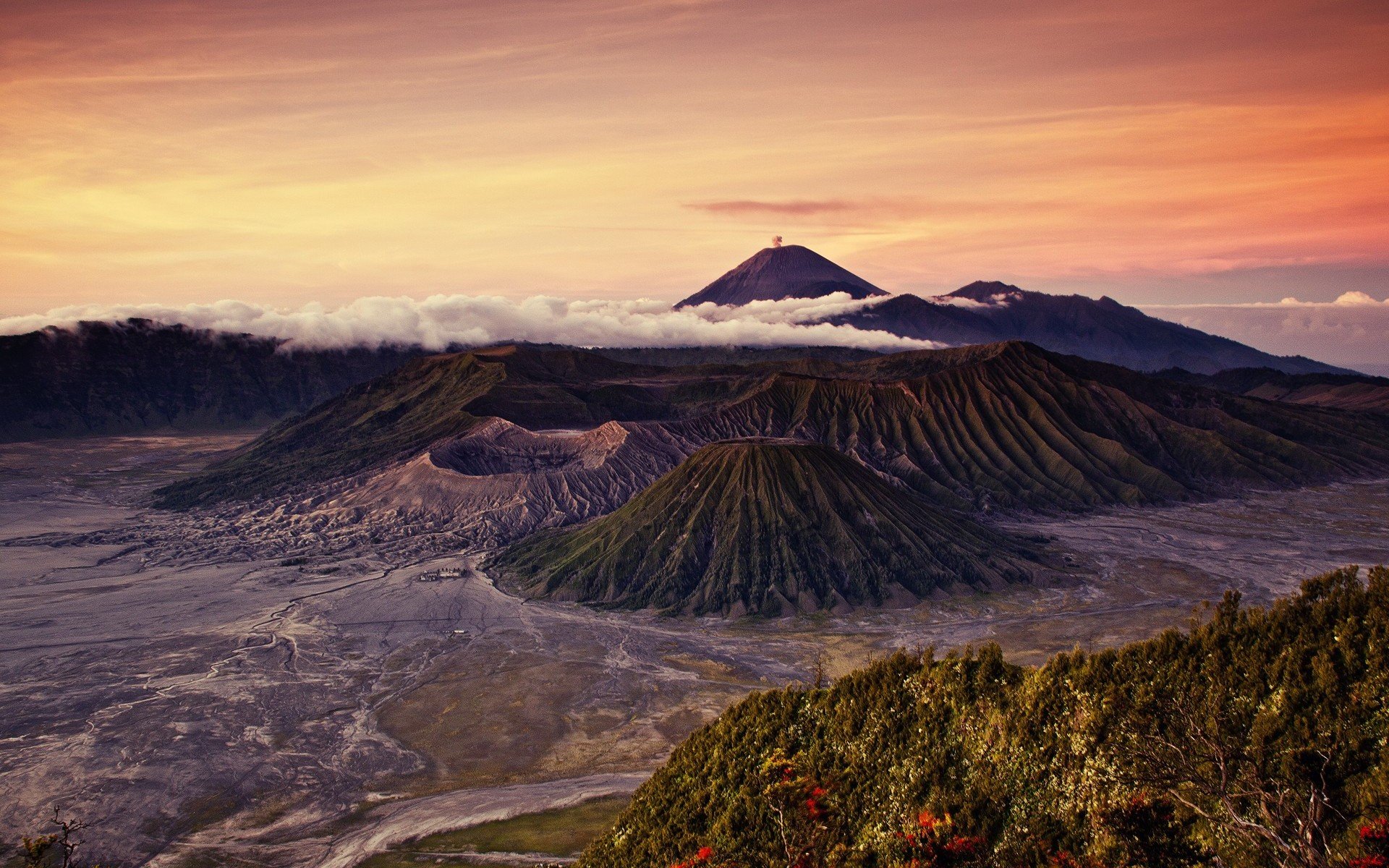 paisaje volcanes indonesia monte bromo naturaleza foto