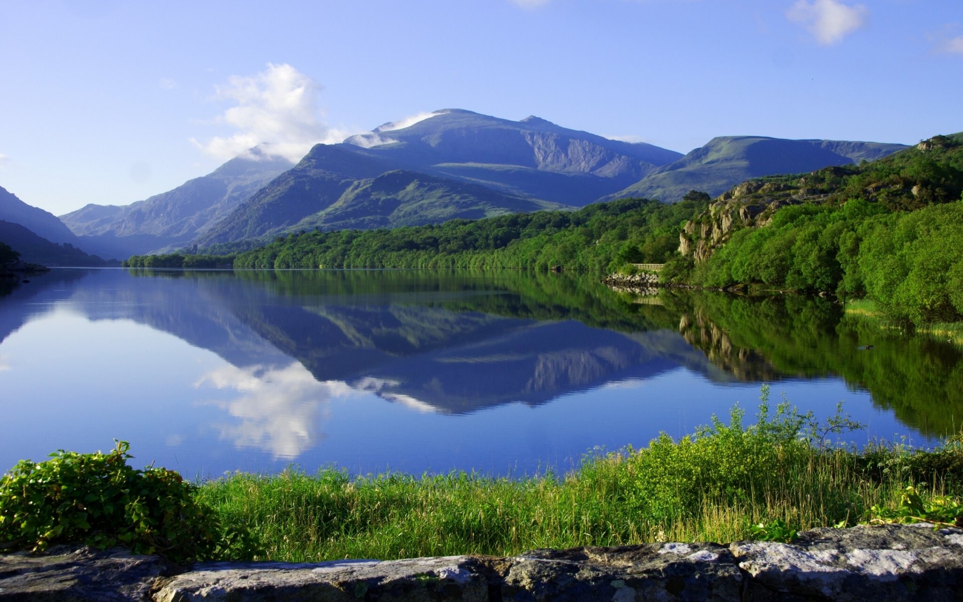 llyn padarn snowdonia wales england lake mountain reflection forest