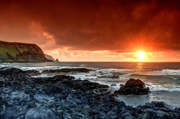 La isla de Pascua y su amanecer