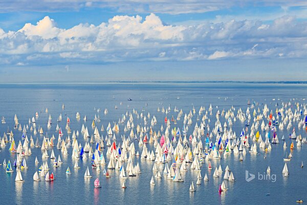 Italia y su mar cielo yate vela