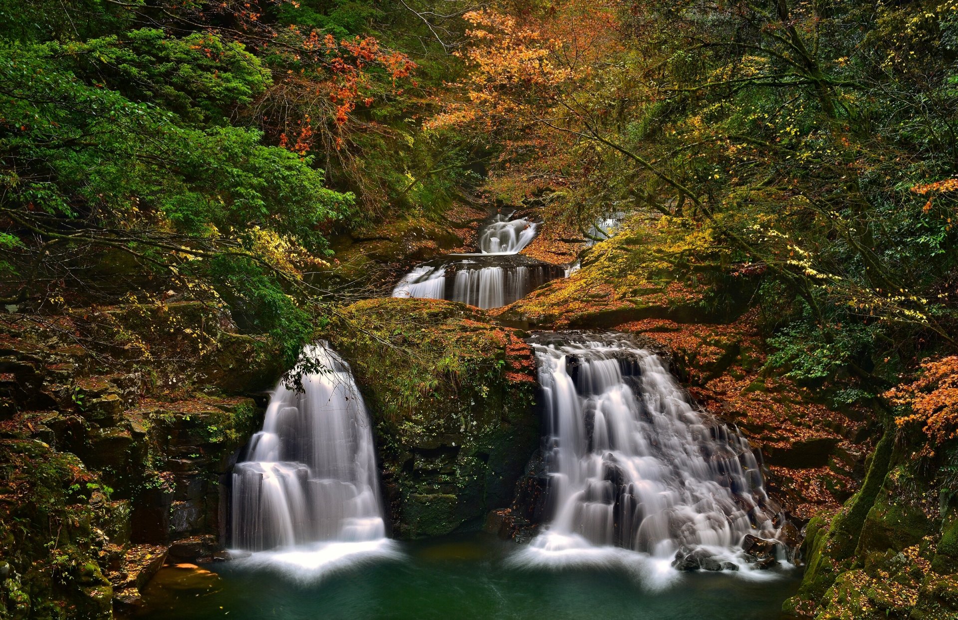 akame 48 waterfalls akame shijuhachi-taki nabari mie prefecture japan nabari waterfalls cascade forest trees autumn