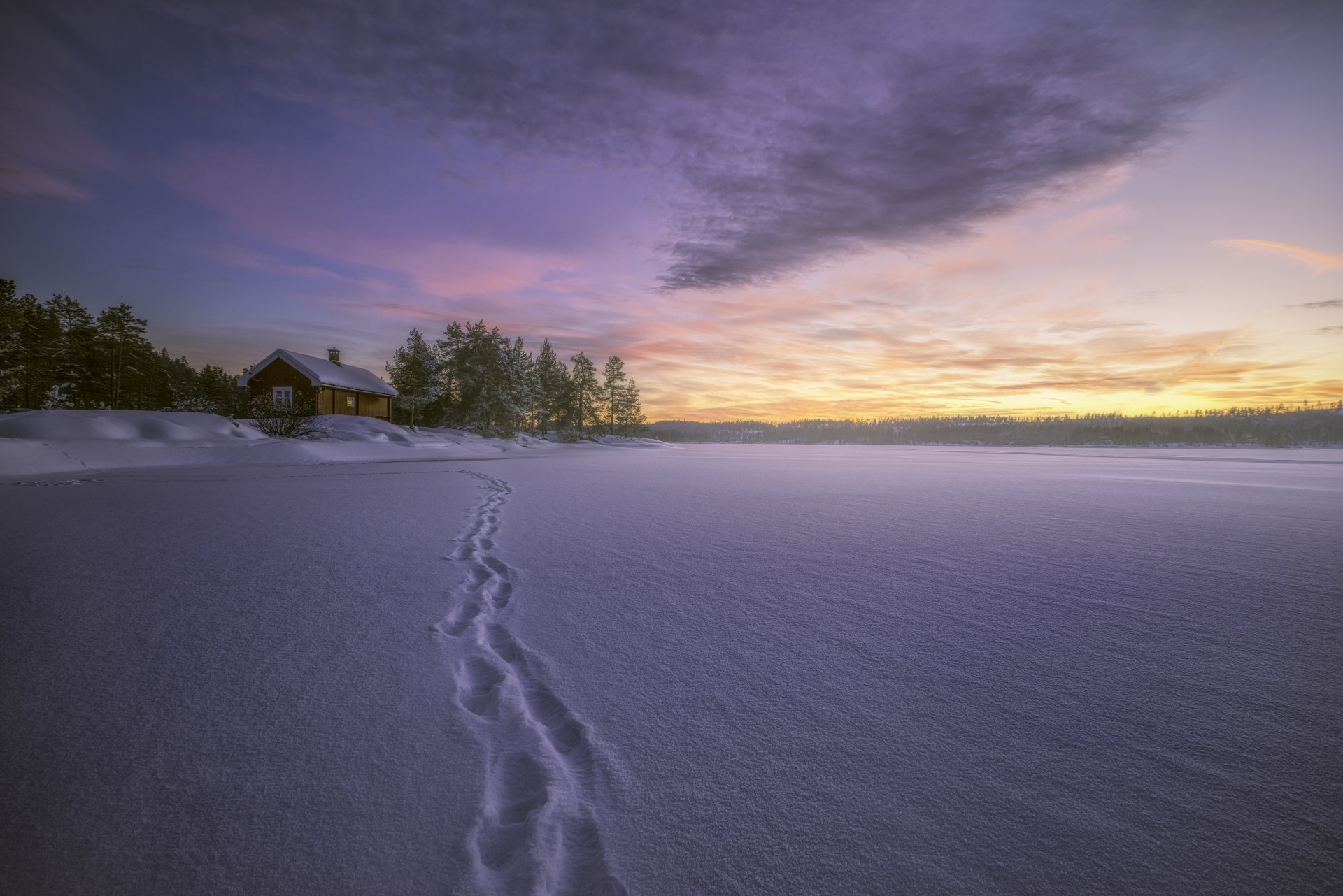 lago øyangen ringerike noruega lago invierno nieve huellas casa