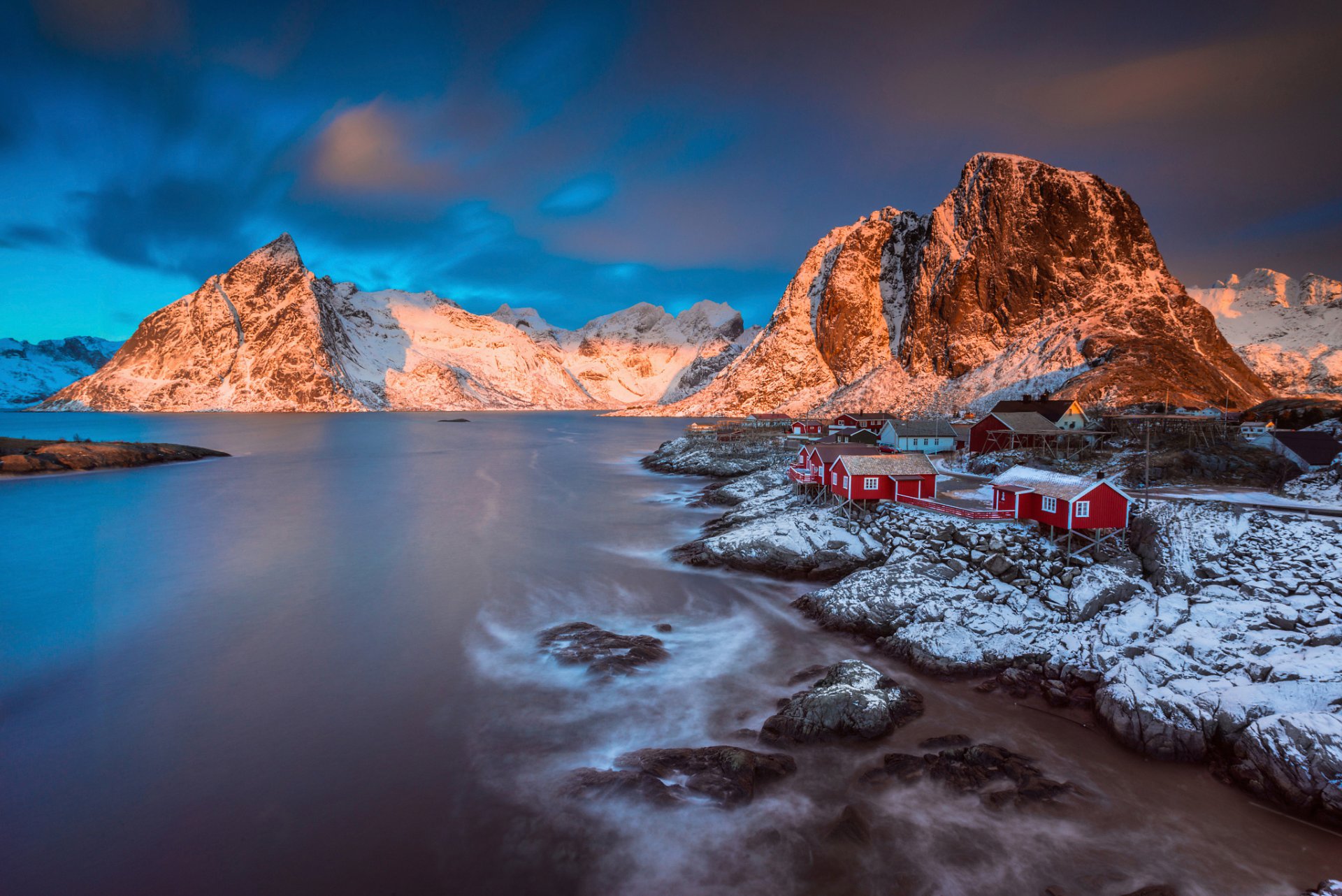 norway lofoten the norwegian sea archipelago moskenes municipality county of nordland settlement town winter yanvr snow morning light mountain