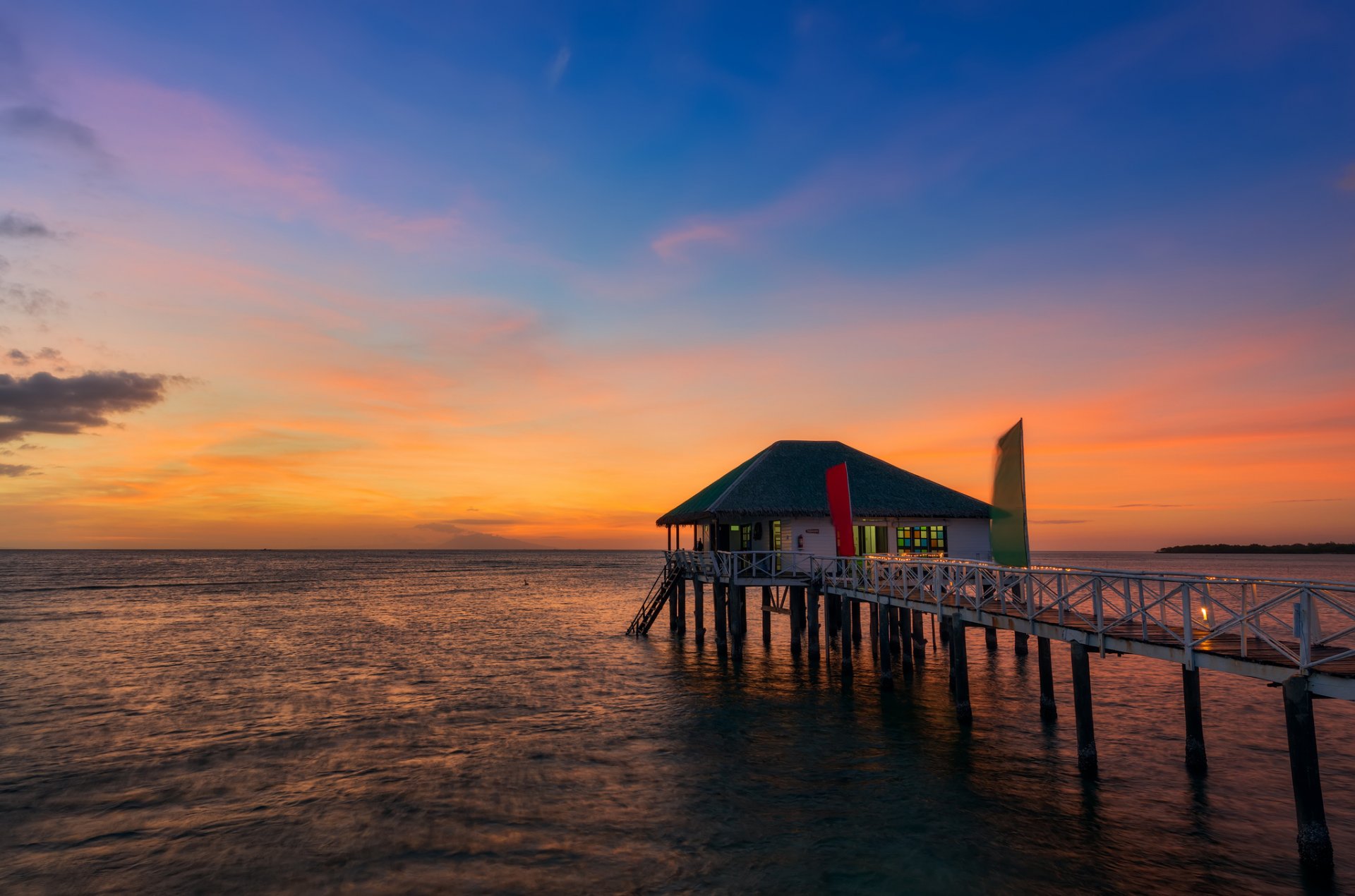 villa sea night sunset