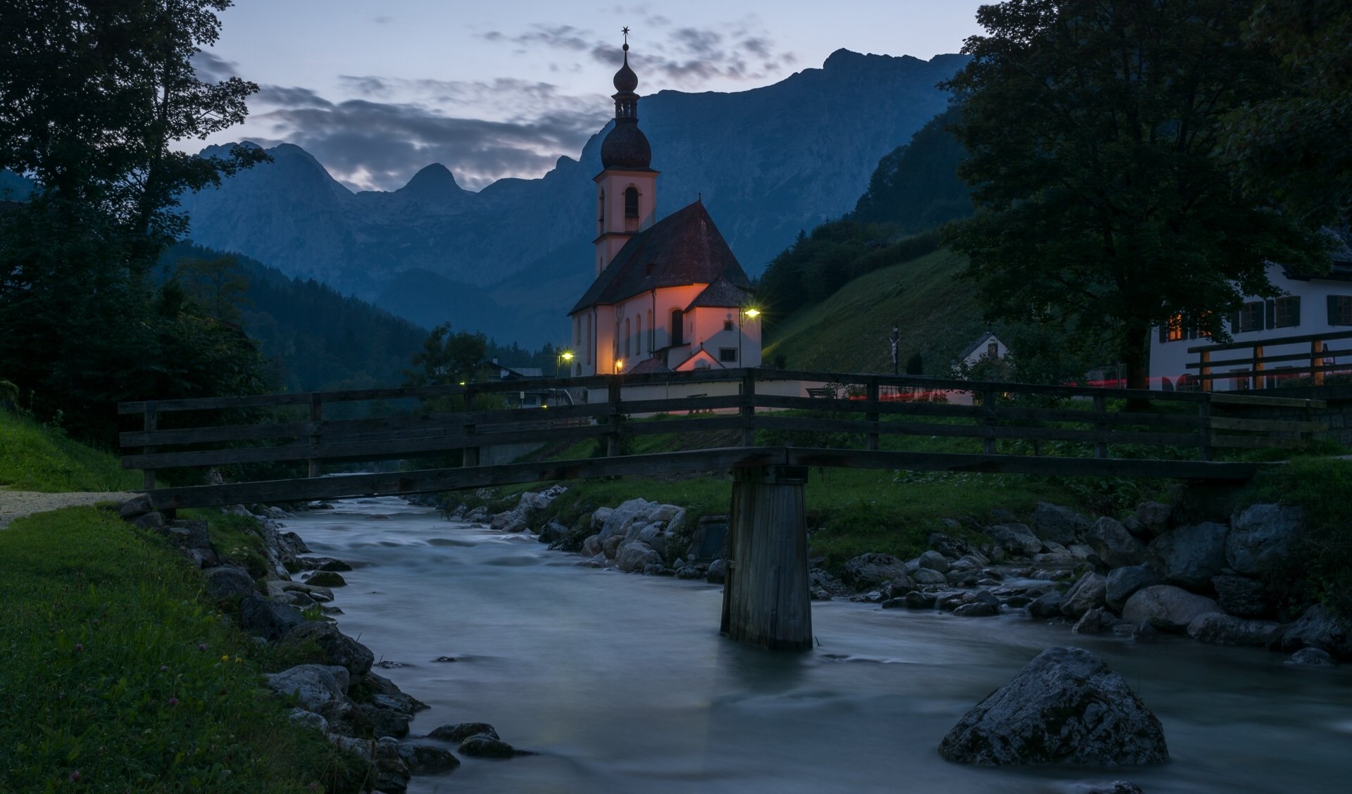 église saint-sébastien ramsau bavière allemagne église rivière pont montagnes