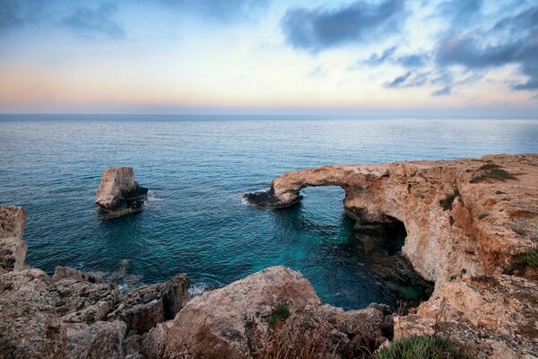 Most miłości. Ayia Napa. Cypr
