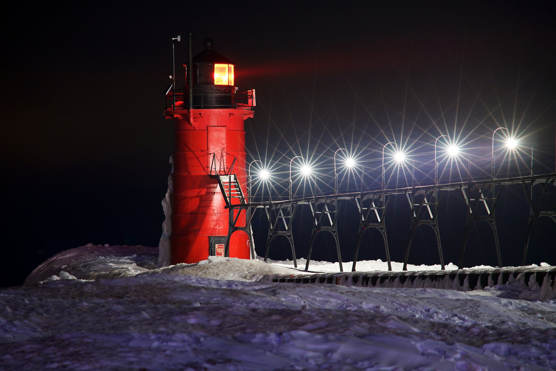 faro notte lanterne neve inverno