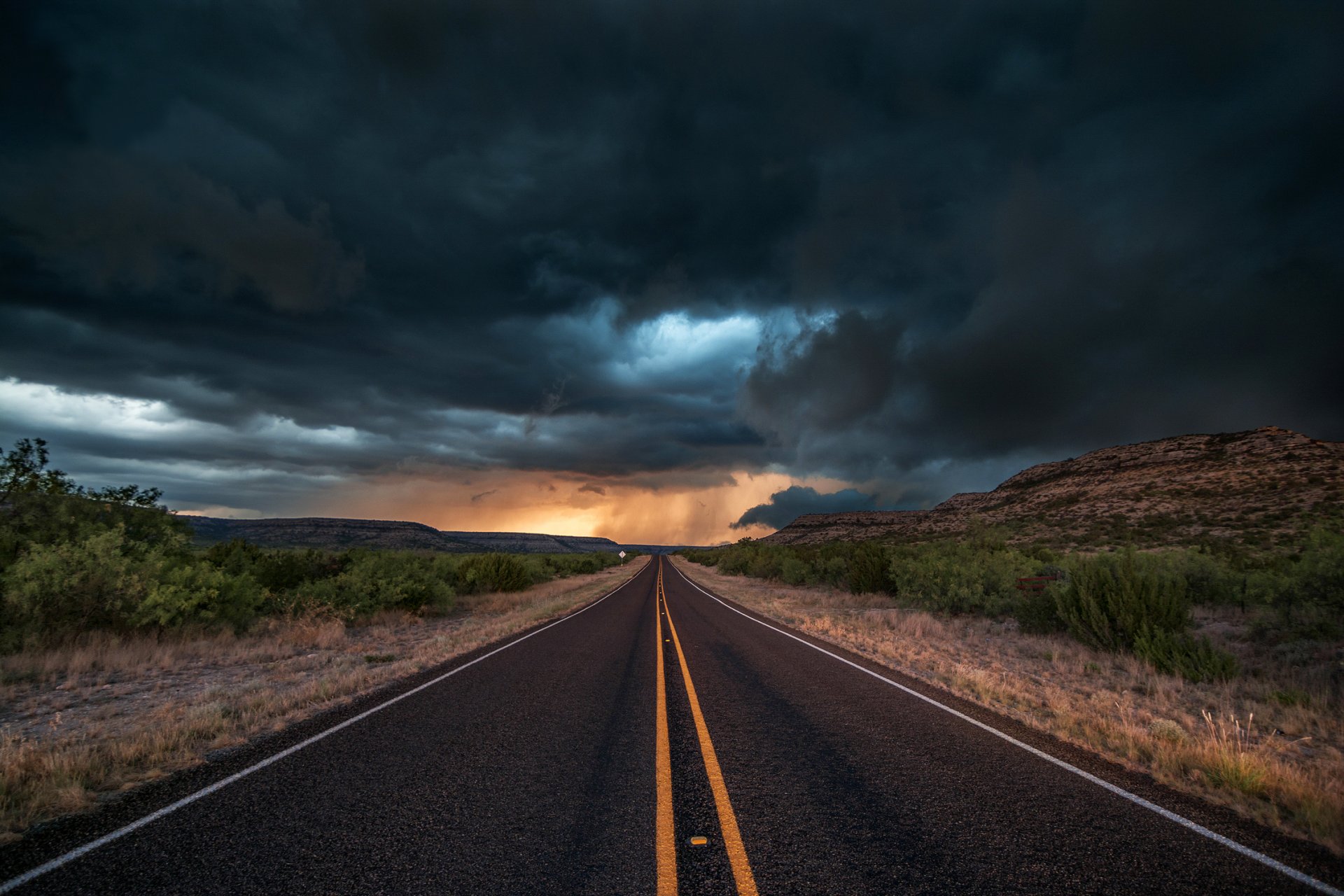 stati uniti texas strada asfalto sera nuvole nuvole tempesta natura