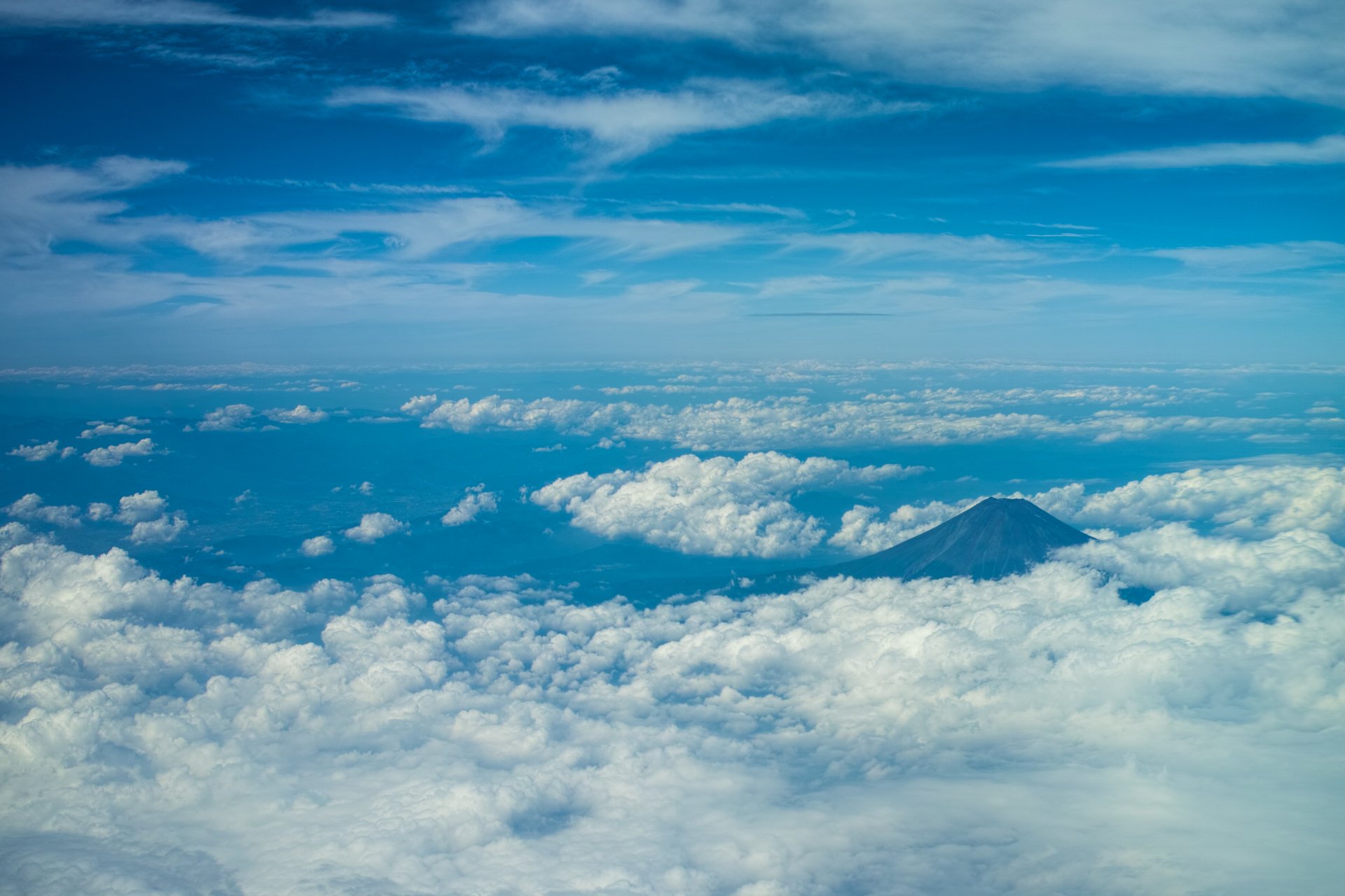 ciel nuages mont fuji okinawa horizon