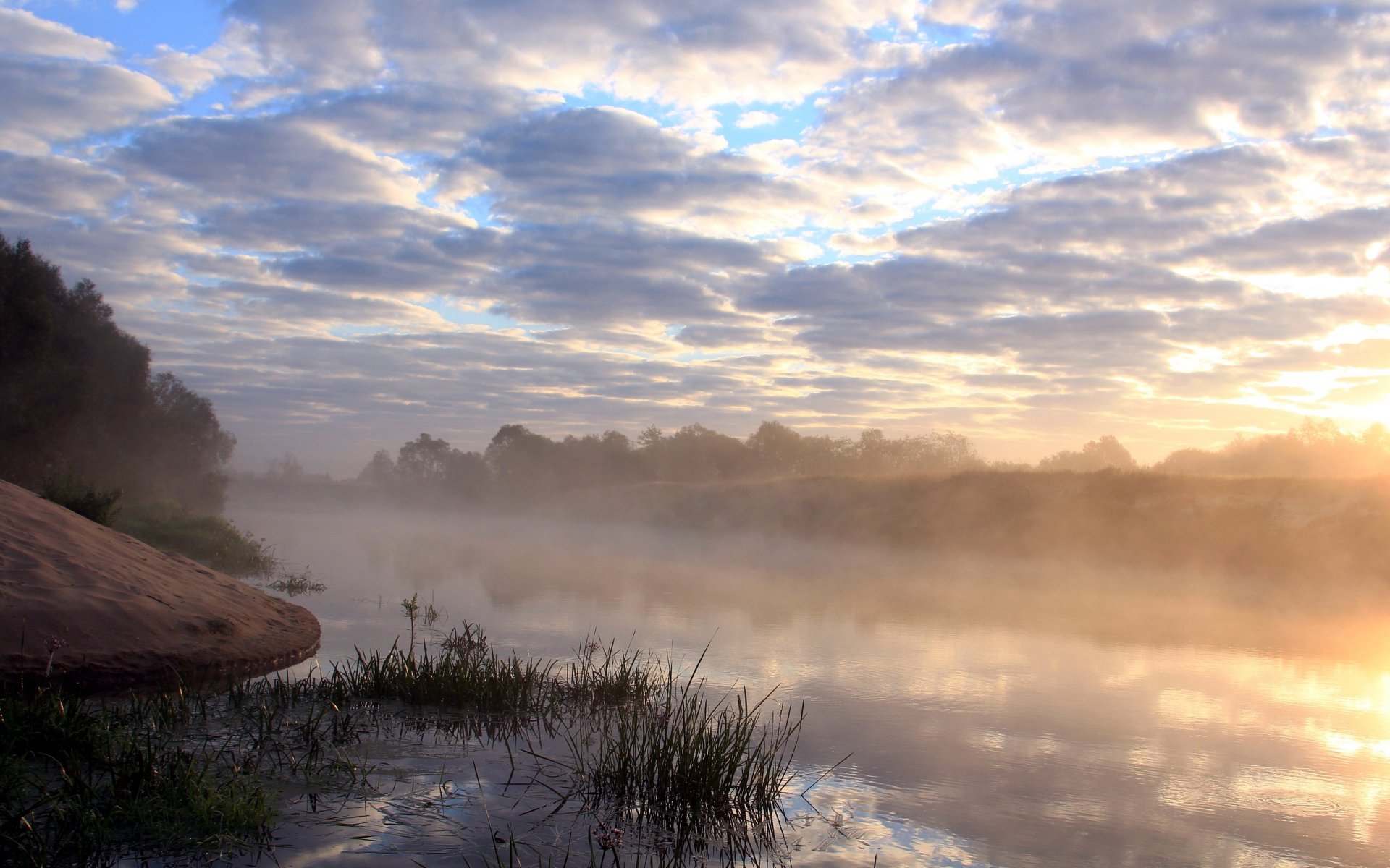 mañana río niebla paisaje