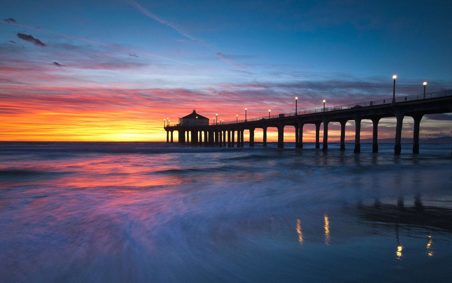 vereinigte staaten von amerika kalifornien manhattan beach abschnitt sand sonnenuntergang brücke landschaft