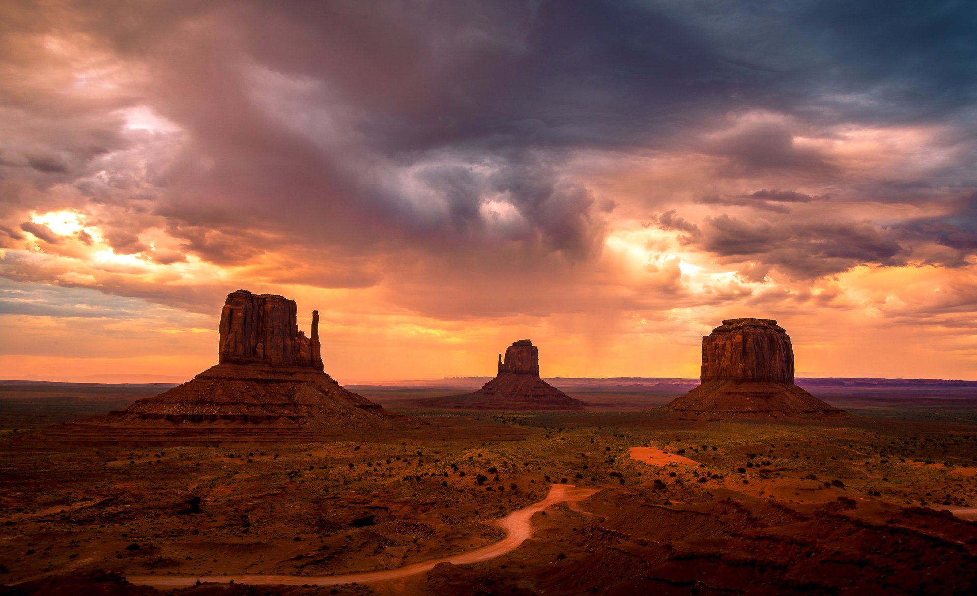 monument valley usa montagne cielo nuvole rocce sera