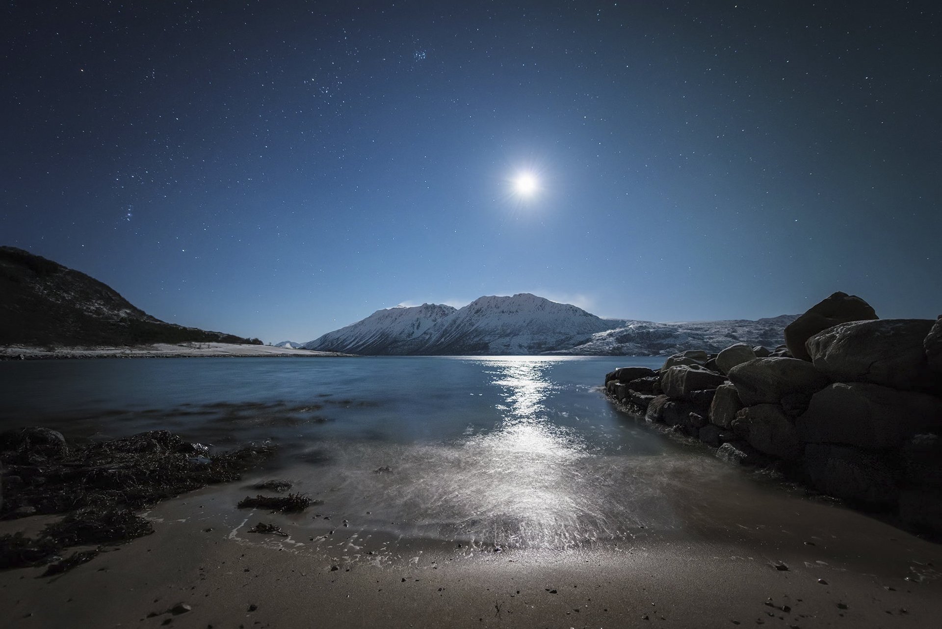 северная норвегия берег небо сияние kveøya