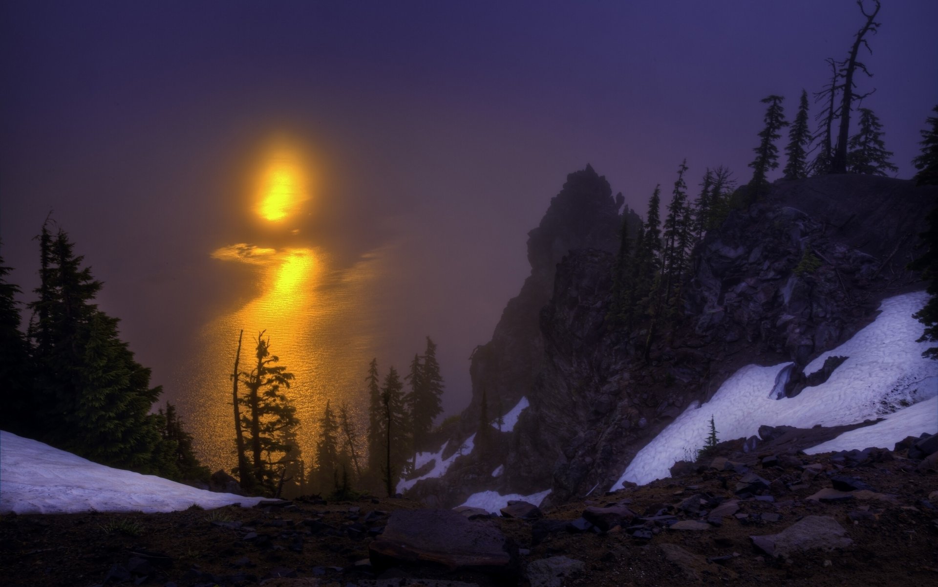 crater lake crater lake national park oregon crater lake aube lever du soleil roches arbres