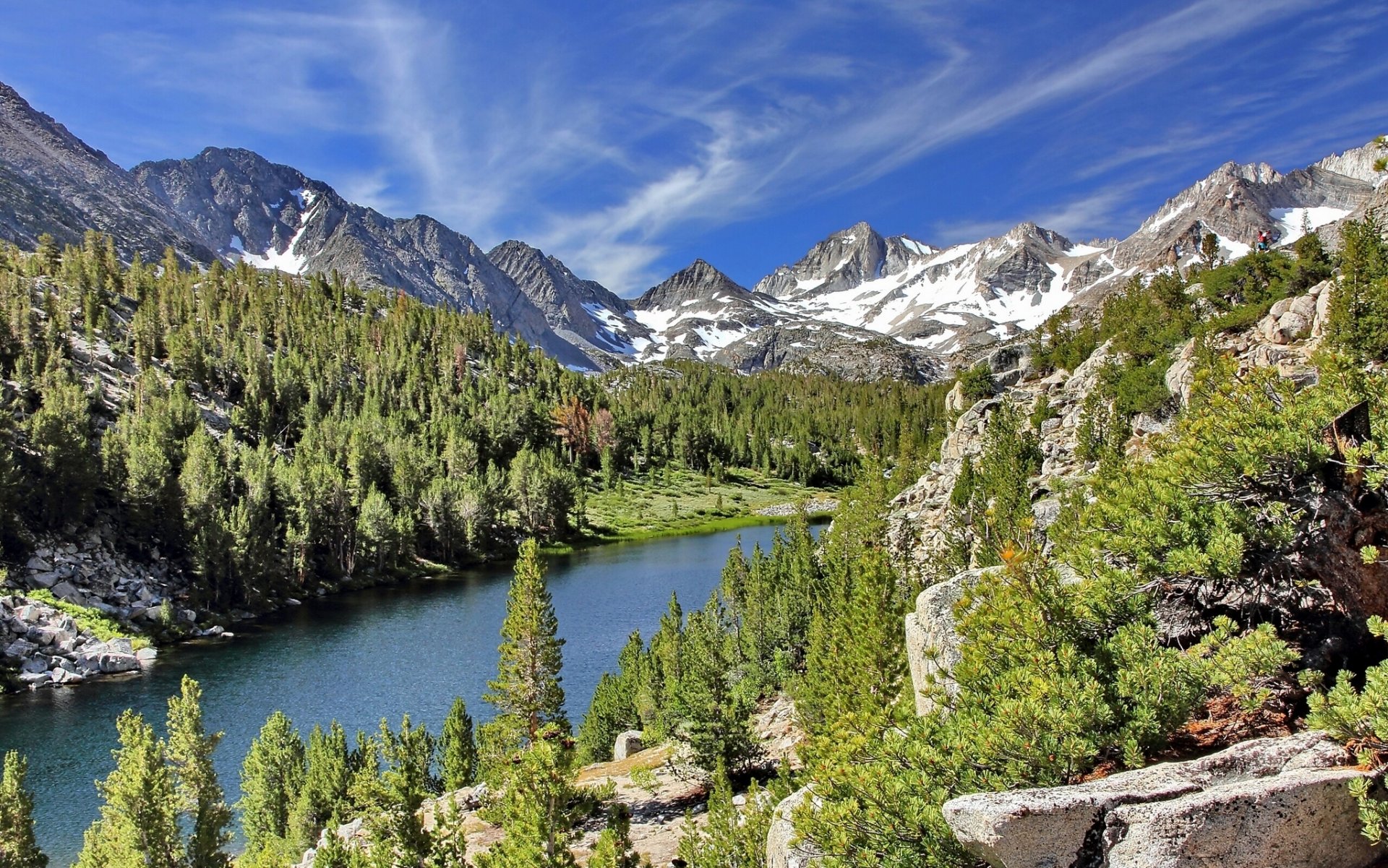 long lake kleine seen im tal john muir wüste kalifornien see berge wald