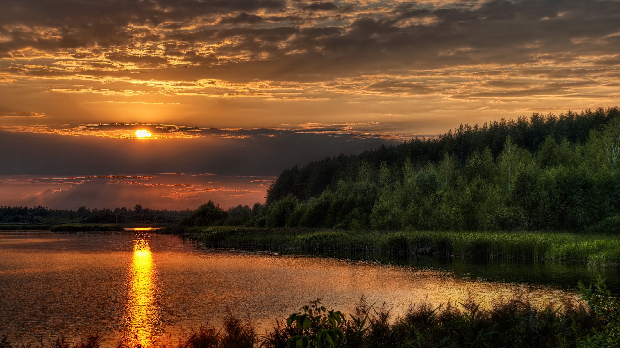 coucher de soleil rivière nature paysage