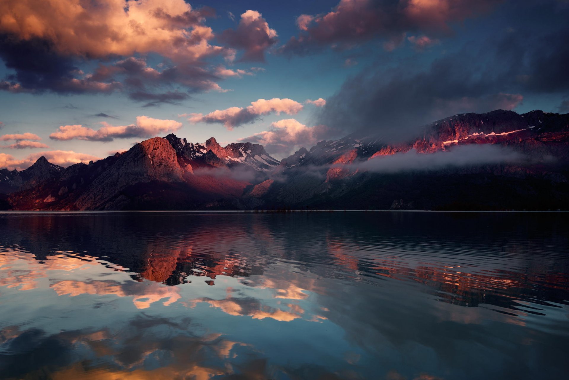 lago montañas nieve naturaleza nubes