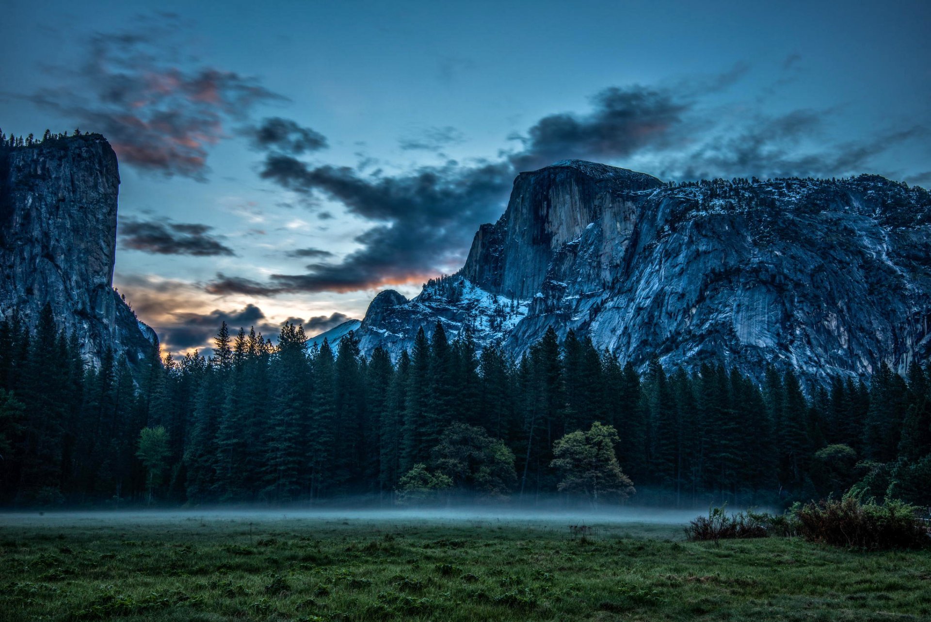 californie yosemite parc national roches pré brouillard nuages nature