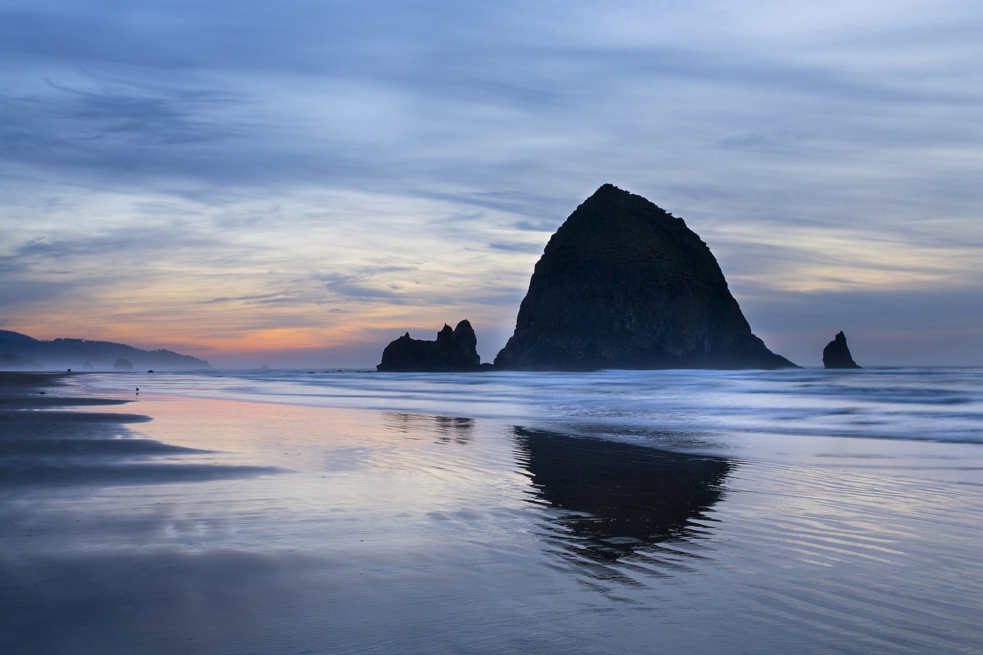 estados unidos oregon océano costa rocas tarde puesta del sol cielo nubes