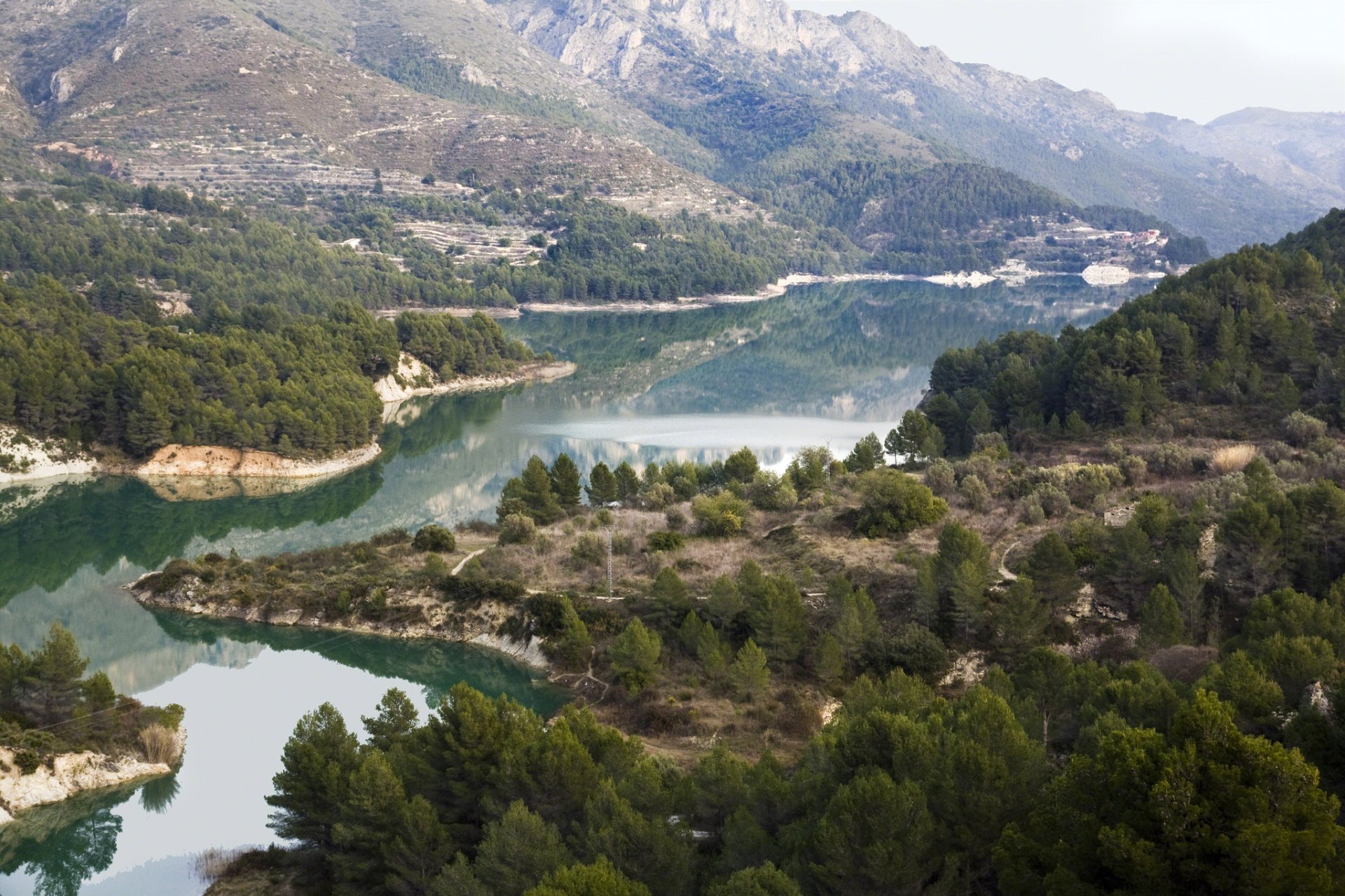 rivière guadalest valence espagne rivière guadalest montagnes forêts