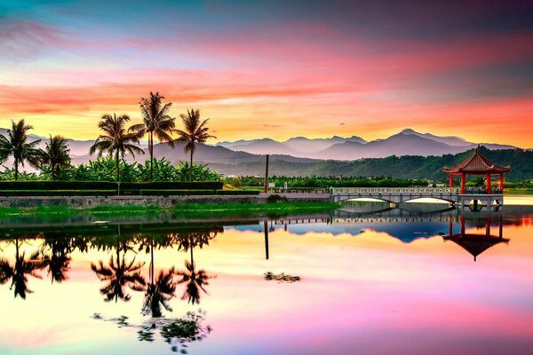 Dawn, clouds and mountains in China