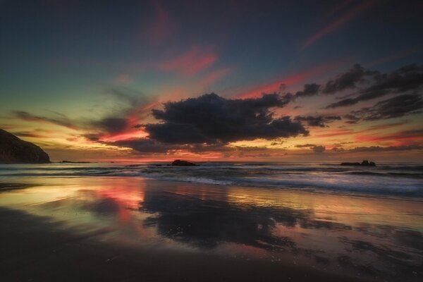 Beautiful sunset on the ocean