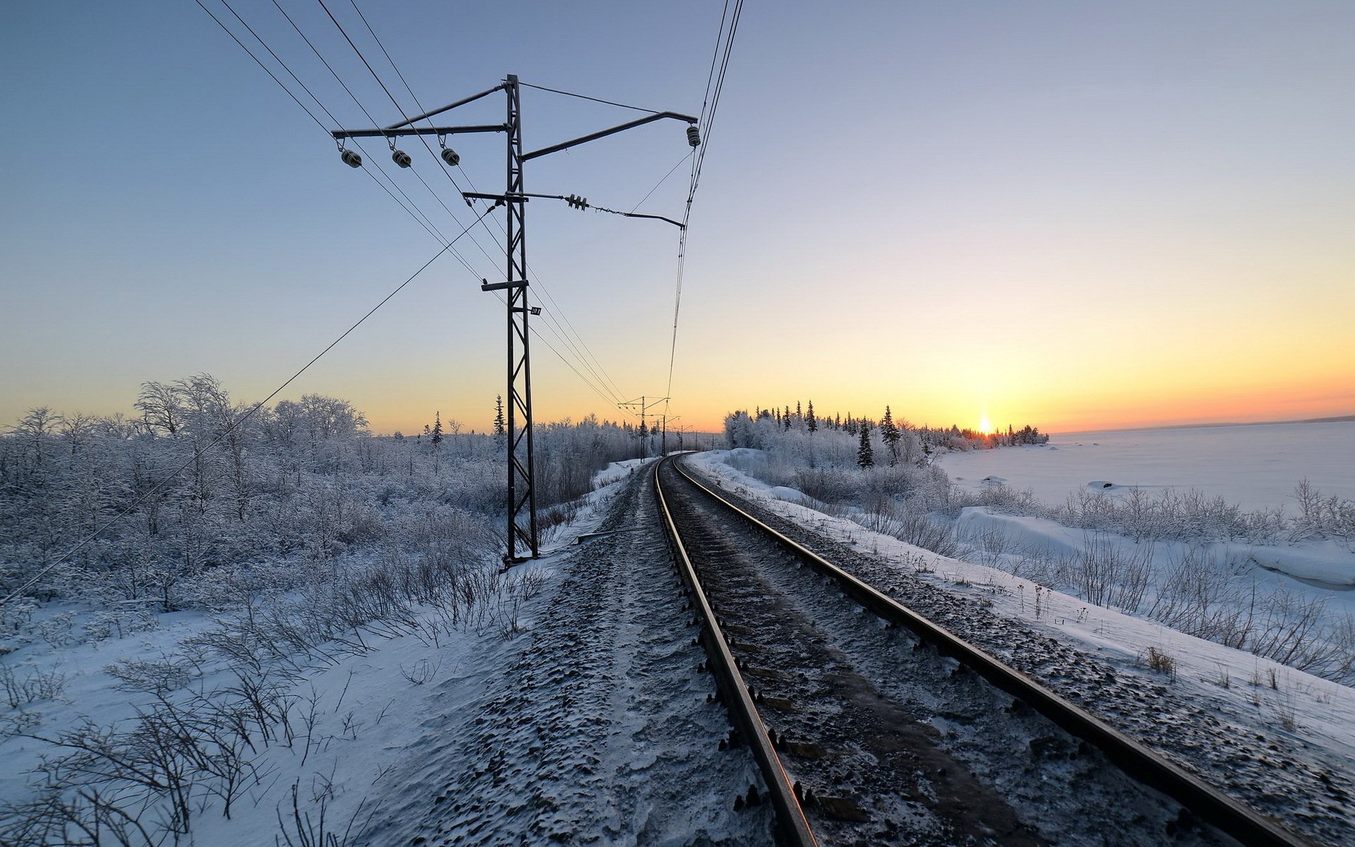 invierno nieve ferrocarril mañana