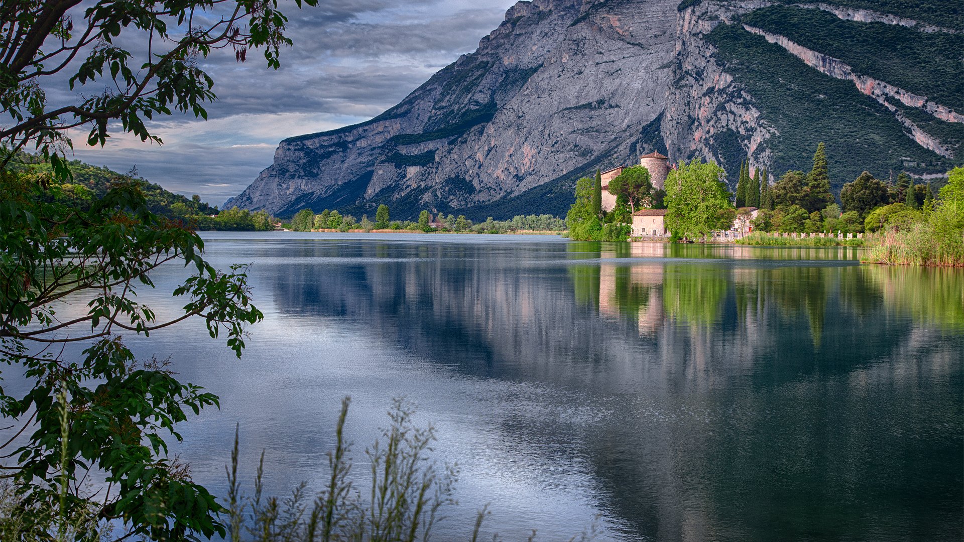 castel toblino trentino italy lake toblino toblino castle lake toblino landscape mountains water surface