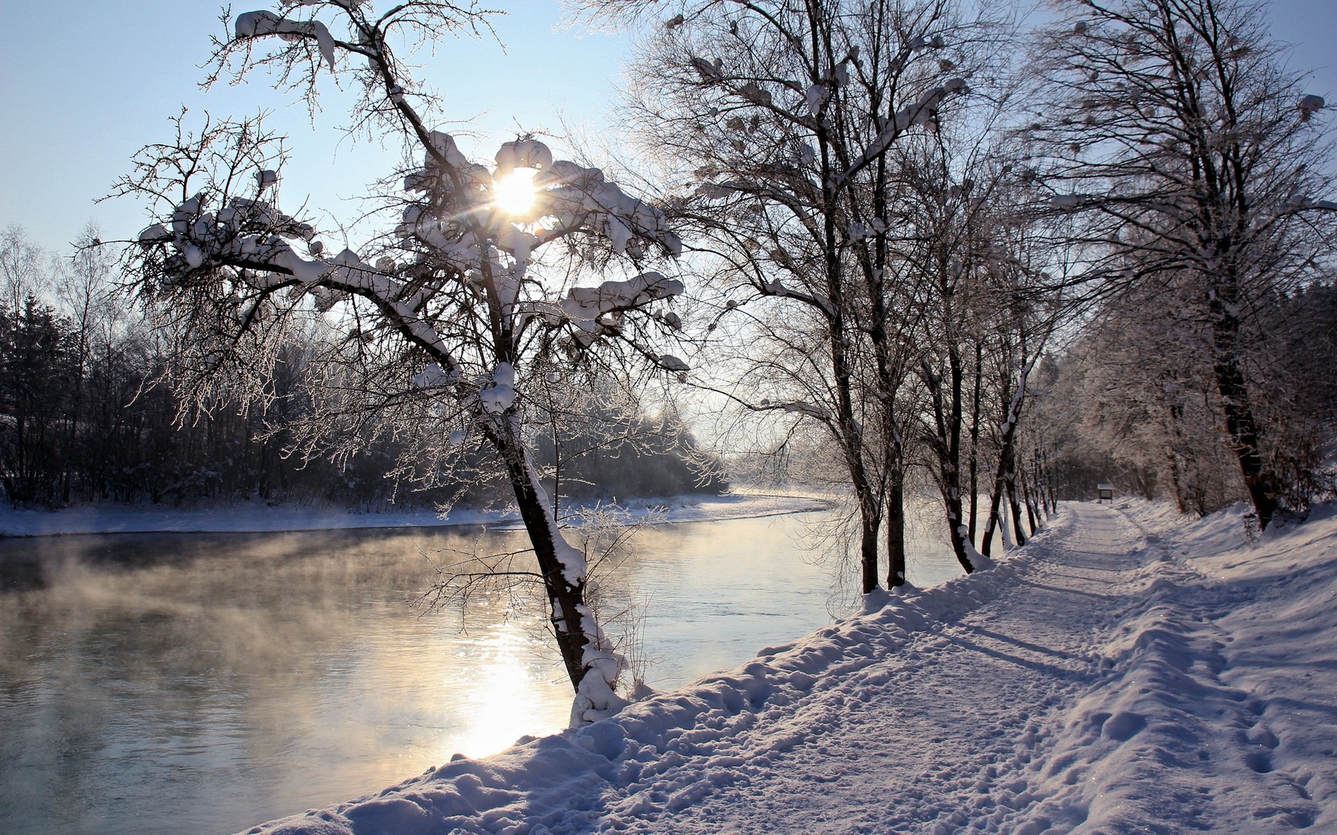 inverno fiume strada