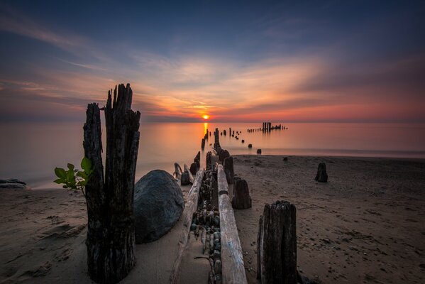 Morgendämmerung am Meer