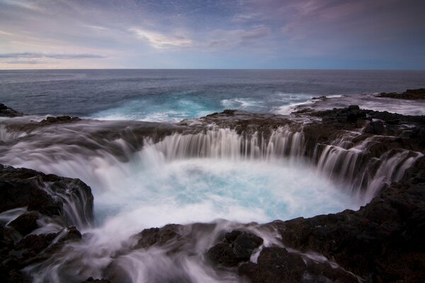 Cascada de montaña. República Dominicana