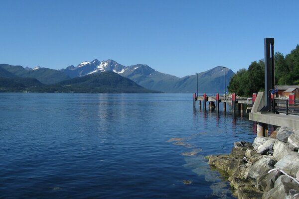 Norwegische Seenlandschaft