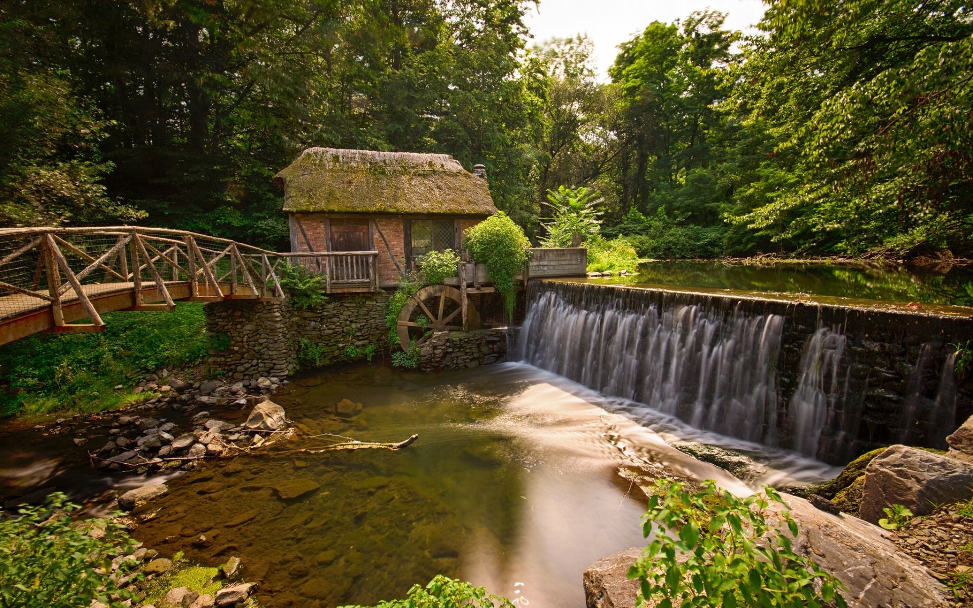 gomez mill house marlborough nowy jork młyn rzeka most las