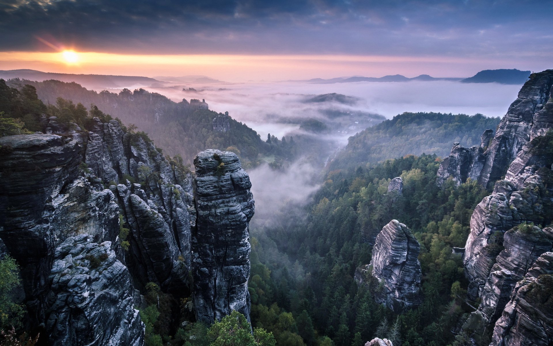 felsen sächsische schweiz wolken nebel landschaft