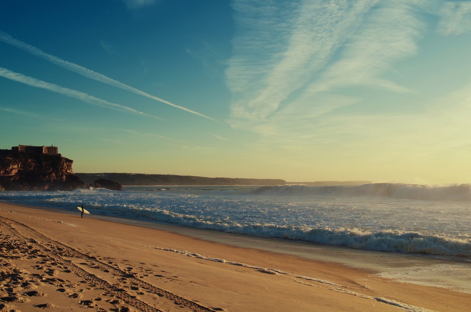 spiaggia mare nuvole