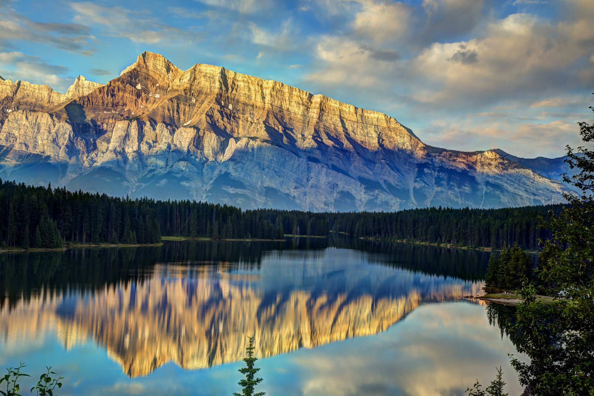 two jack lake park narodowy banff alberta kanada krajobraz jezioro las góry