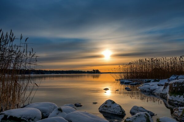 Inverno in un luogo tranquillo e tranquillo