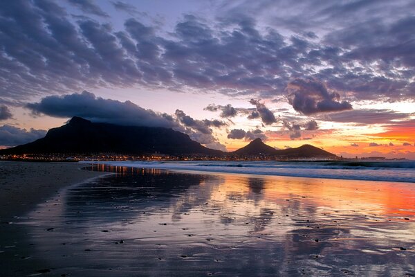 Sunset reflection in the sea