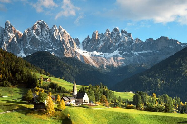 Schönes Bild der Berge in Italien
