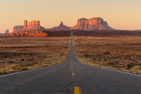 Droga do Monument Valley w Utah