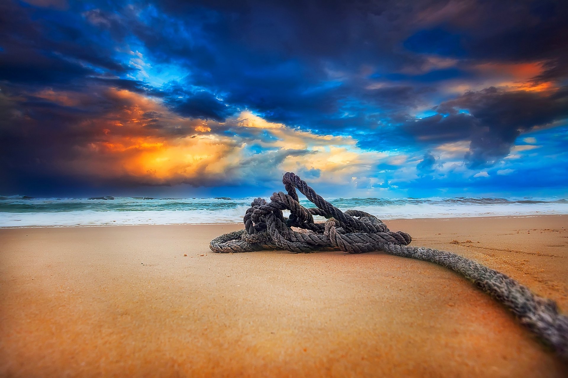 plage coucher de soleil ciel nuages sable nature paysage eau mer océan