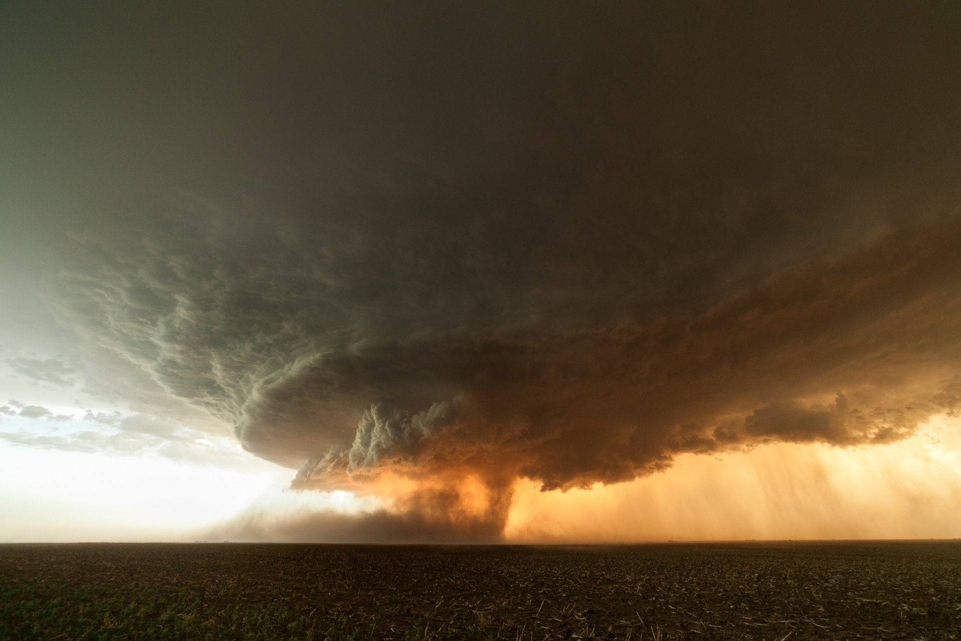 texas états-unis tornade ouragan champ